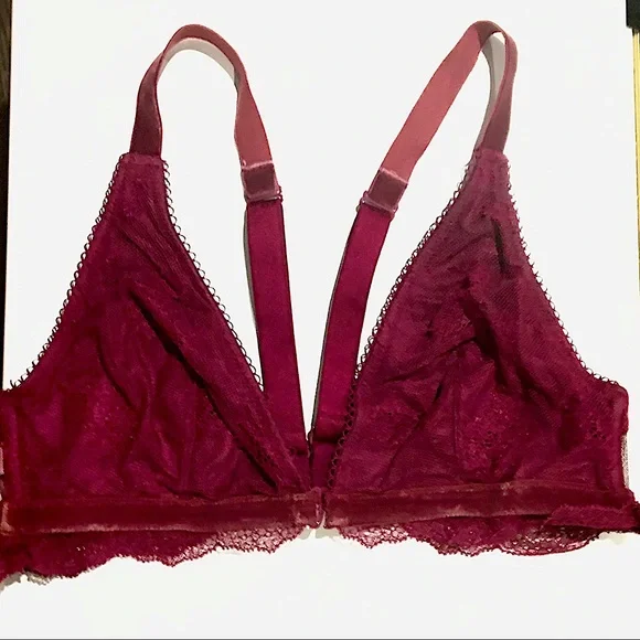 Victoria‘s Secret Maroon Lace Bralette - Picture 8 of 15